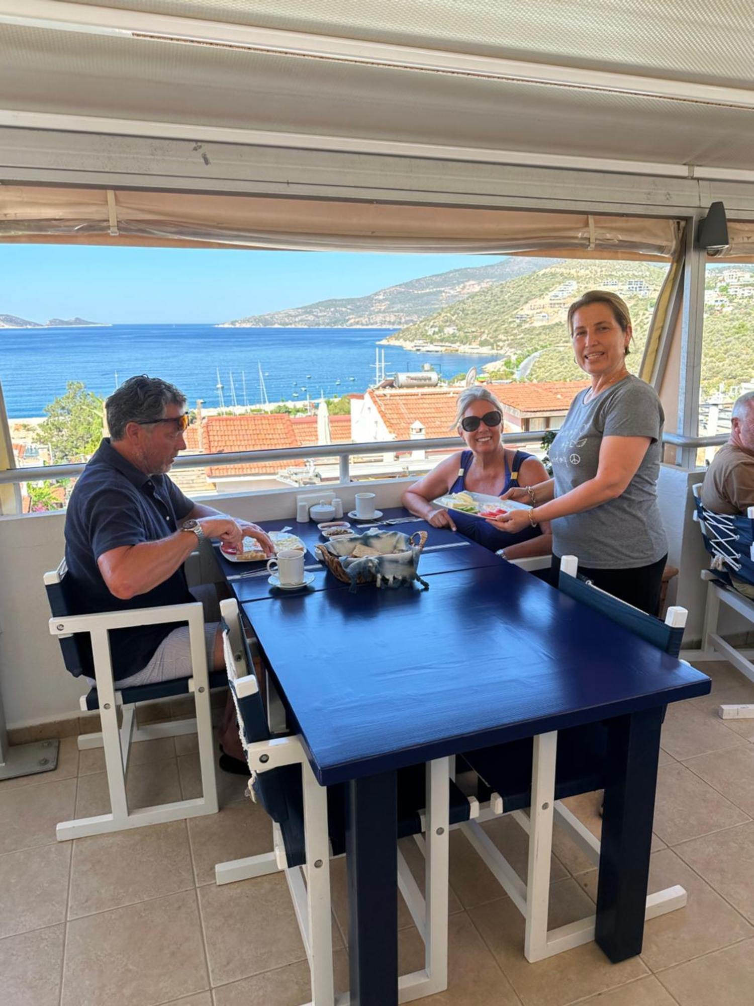 The White House Kalkan Luaran gambar
