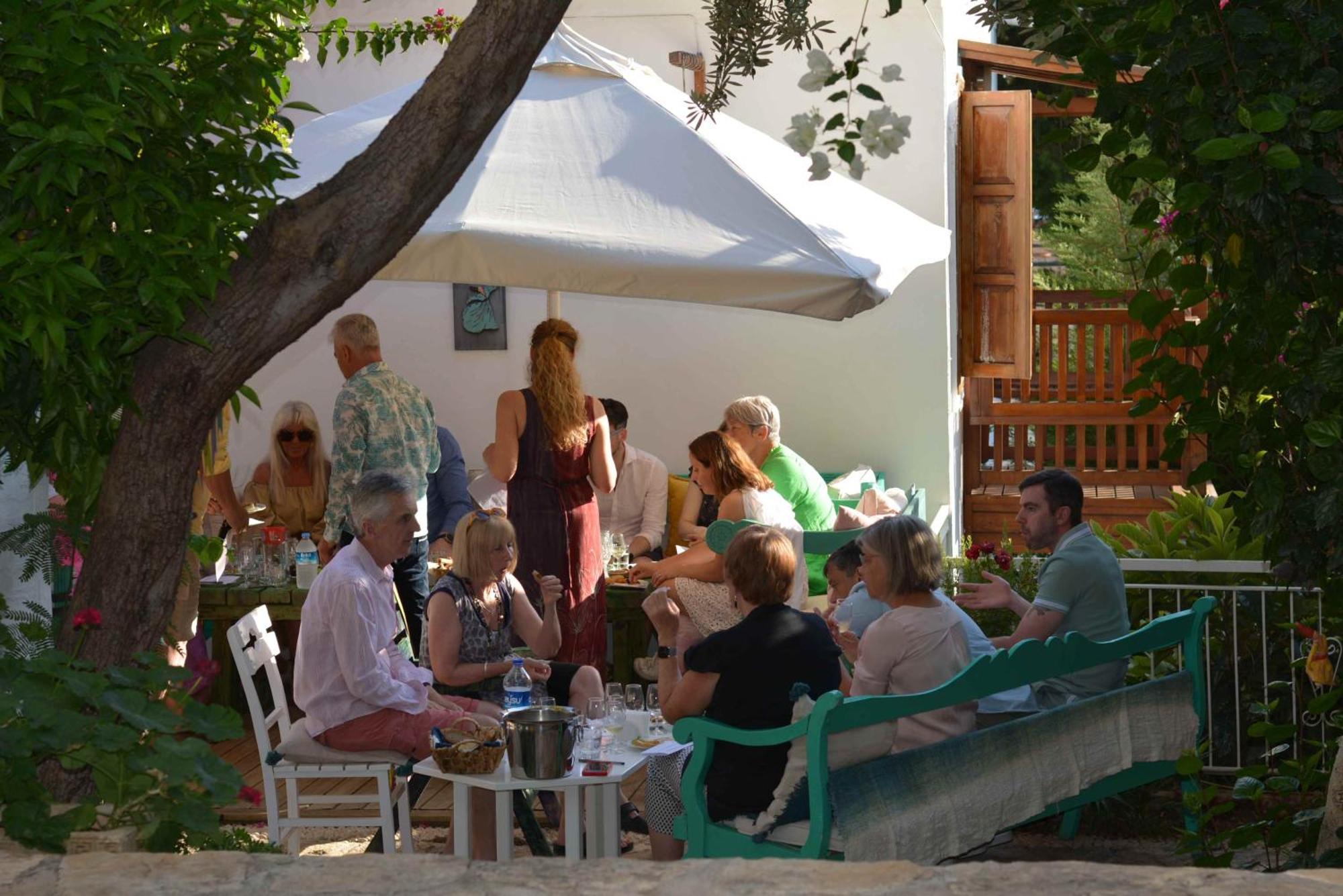 The White House Kalkan Luaran gambar